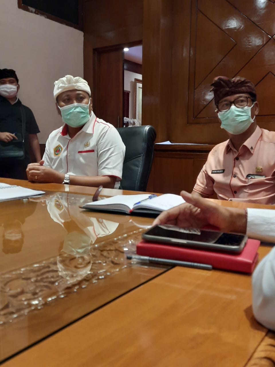 RAPAT PENINGKATAN KAPASITAS PERANGKAT  DESA DAN BPD DALAM MENJALANKAN TUPOKSI MASING MASING